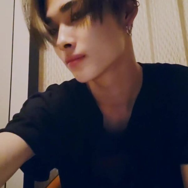 240129 [Weverse Live: Ni-ki] Macau 🤘