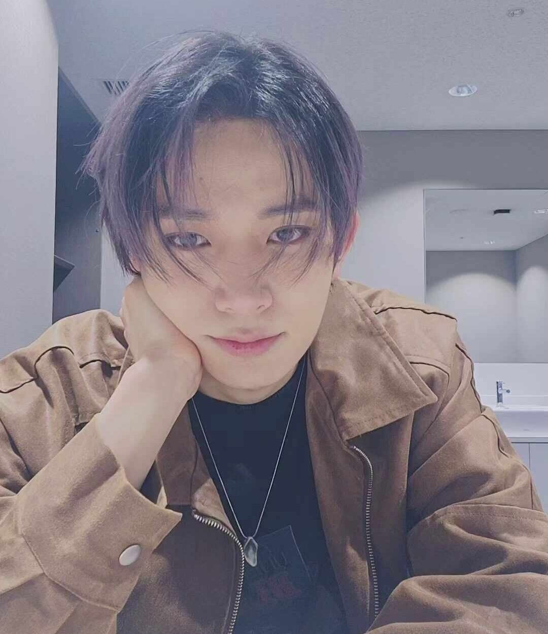 240117 [Weverse Live: Heeseung] Behind the scene (with Sunghoon and Jungwon)