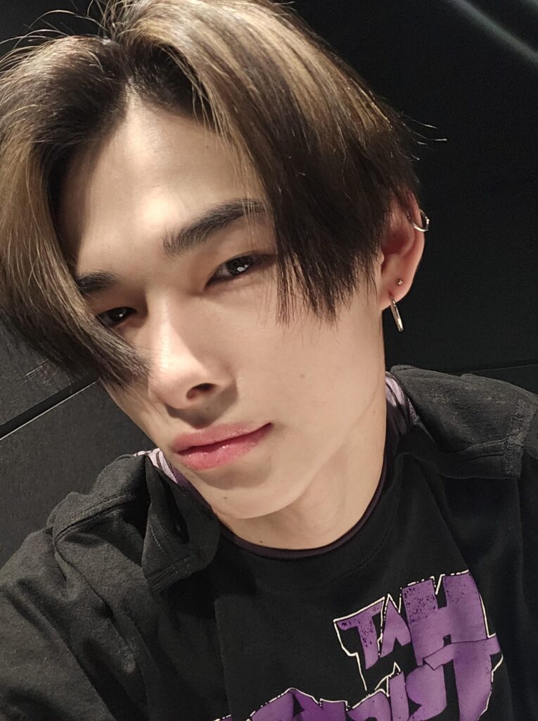 240109 Weverse: Ni-ki