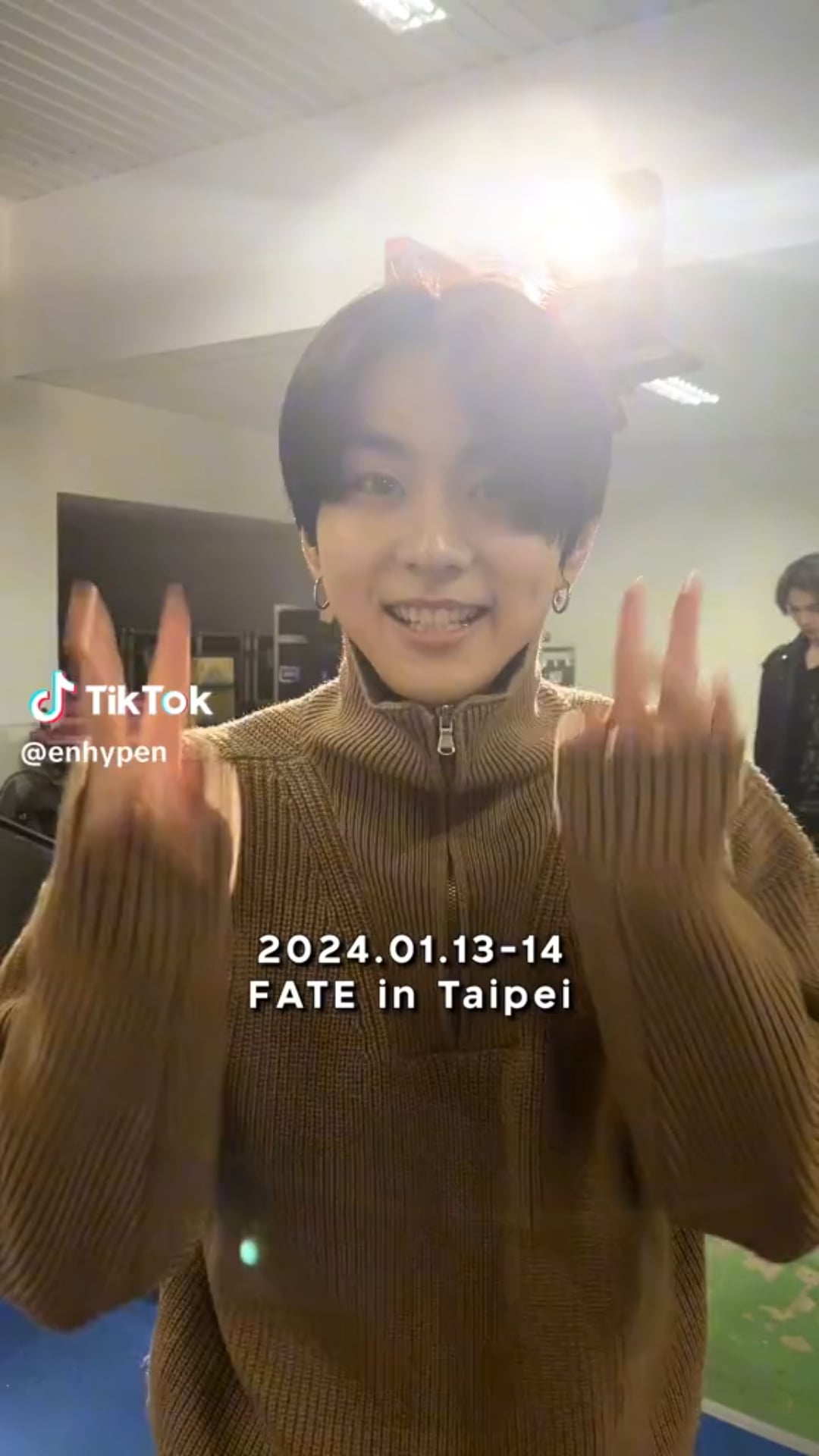 240118 Tiktok: ENHYPEN