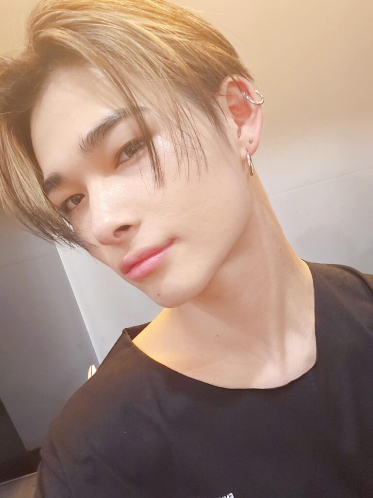 240121 Weverse: Ni-ki