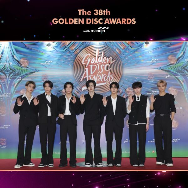 240106 Golden Disc Awards Twitter Update With ENHYPEN - 38th Golden Disc Awards With Bank Mandiri Red Carpet Photo