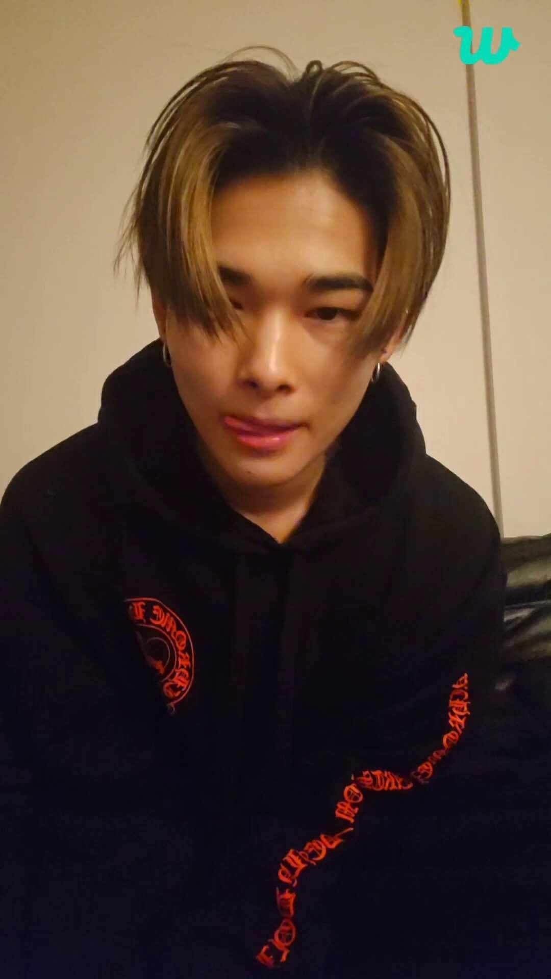 240208 [Weverse Live: Ni-ki] 💤