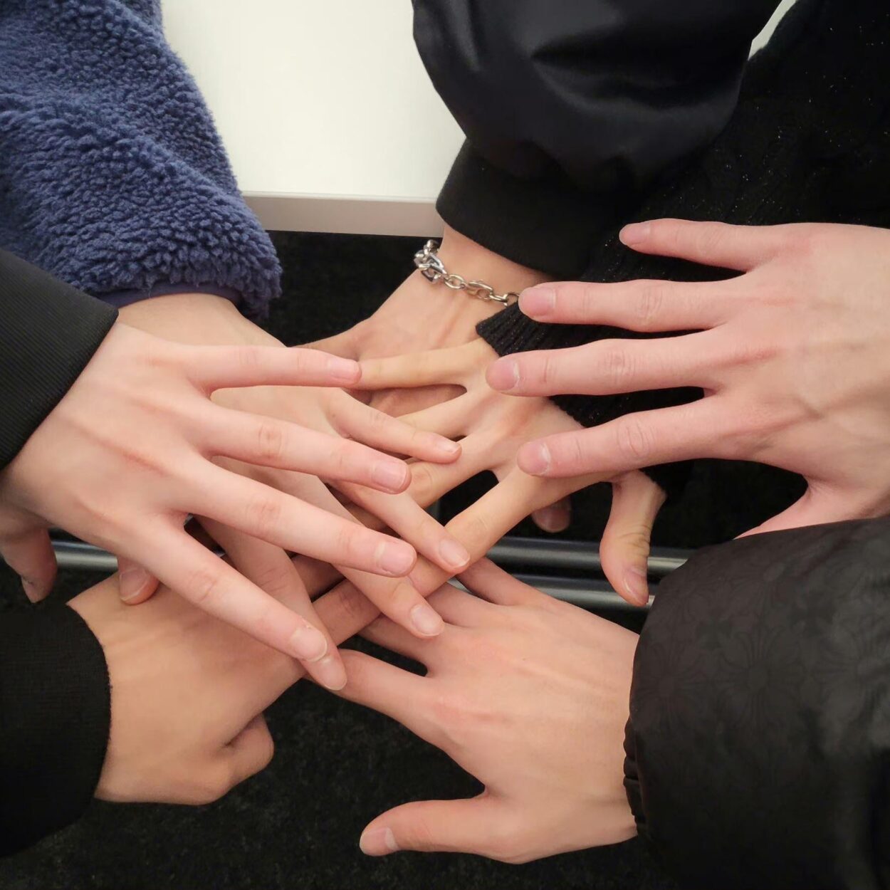 240222 Weibo: Enhypen