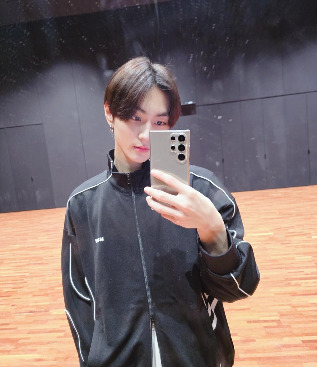 240205 Weverse: Jungwon (2)