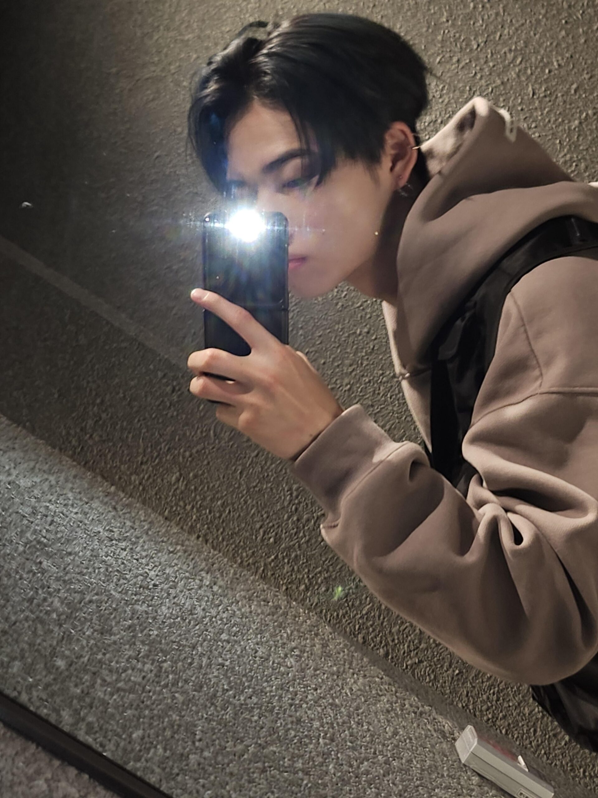 240221 Weverse: Ni-ki