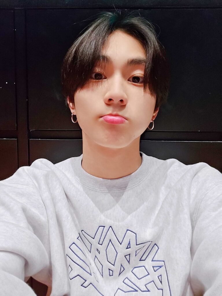 240215 Weverse: Jungwon