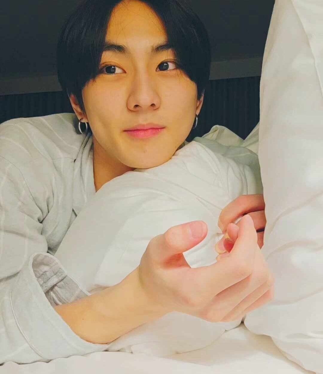 240202 [Weverse Live: Jungwon] Until I fall asleep