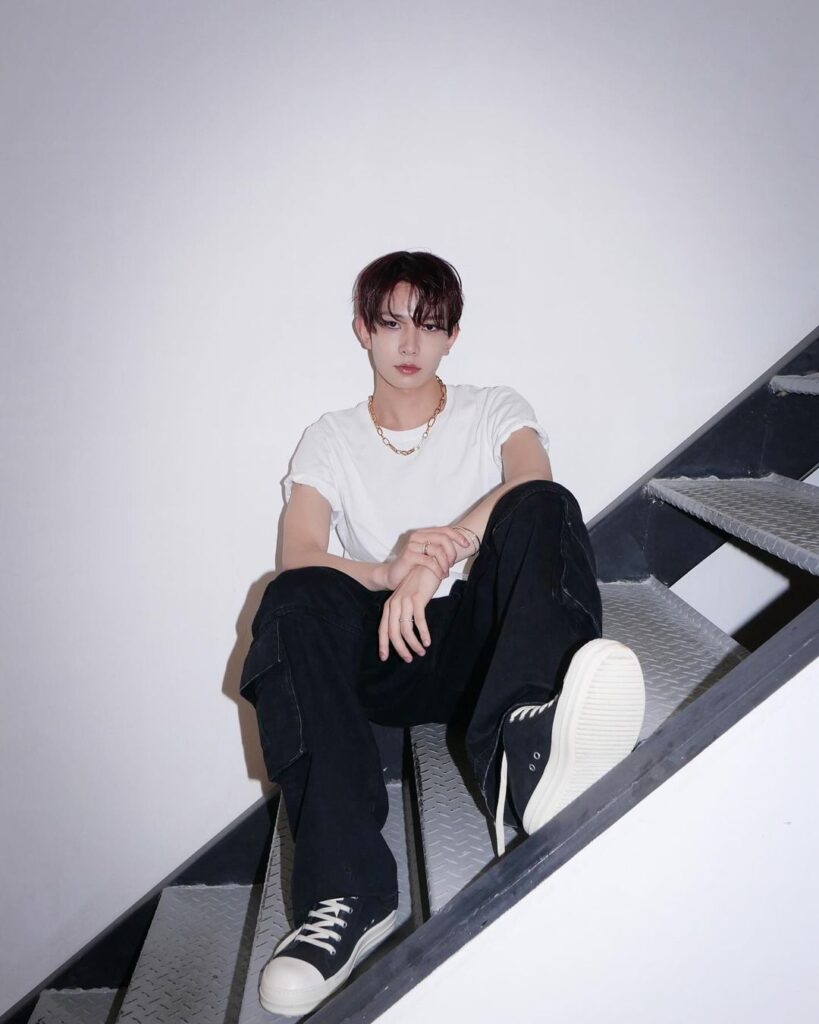240330 Instagram: Heeseung