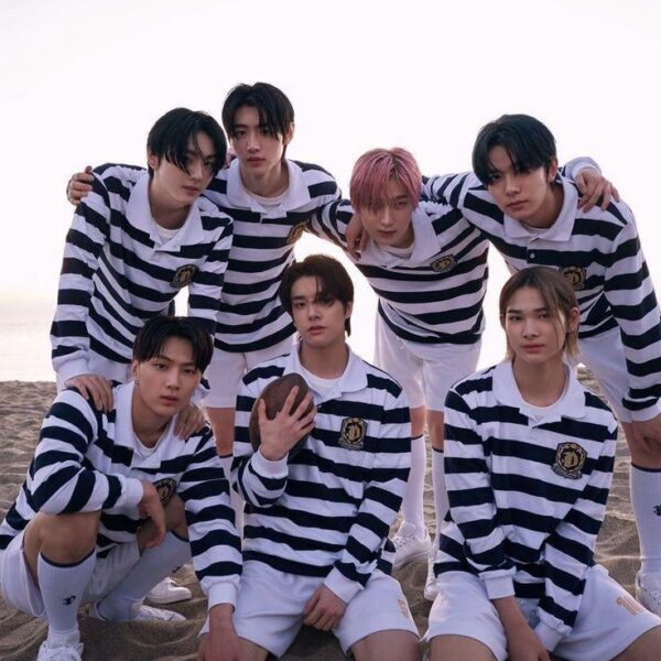 ENGENES let's make the comment section look like  fan meeting with Enhypen. What would you tell them?👇🏻