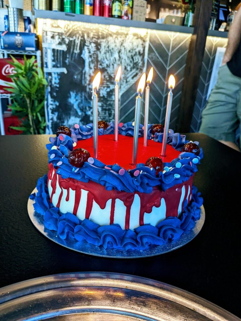 The Drunk-Dazed MV cake recreation 🎂🎉 (by me for my birthday, 23/4)
