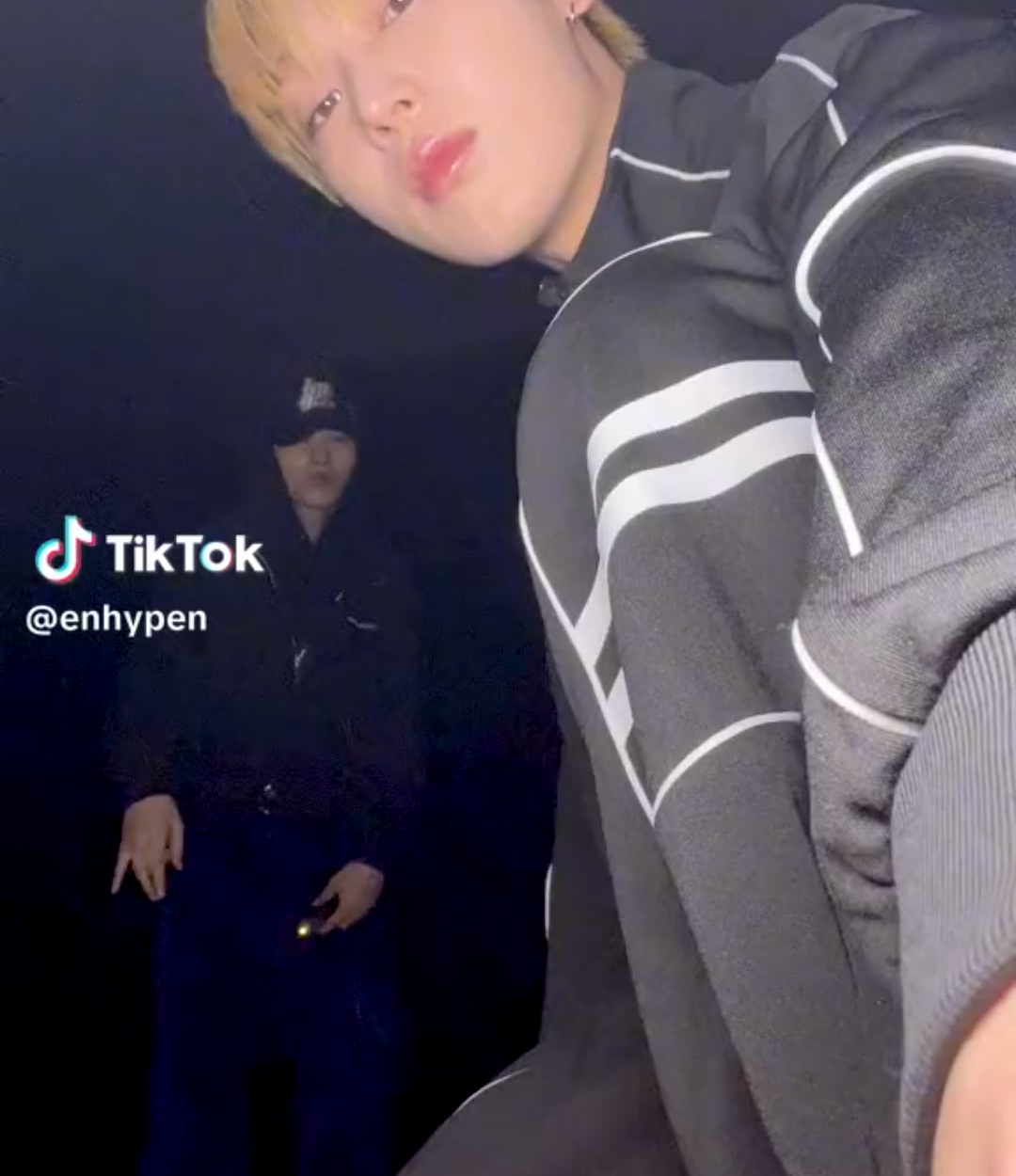 240422 Tiktok: ENHYPEN