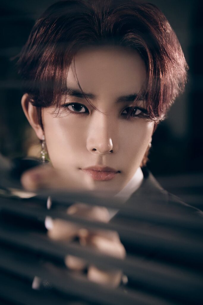 240511 <MEMORABILIA> DARK MOON SPECIAL ALBUM Concept Photo #TheSPY (Individual #2)