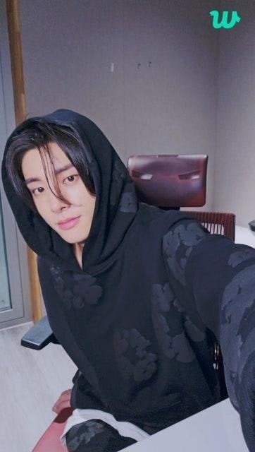 240519 [Weverse Live: Jake] hi