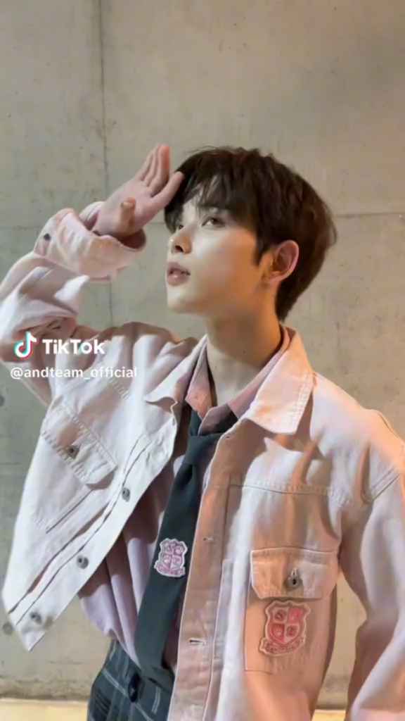 240511 &TEAM Tiktok: Harua with Jungwon