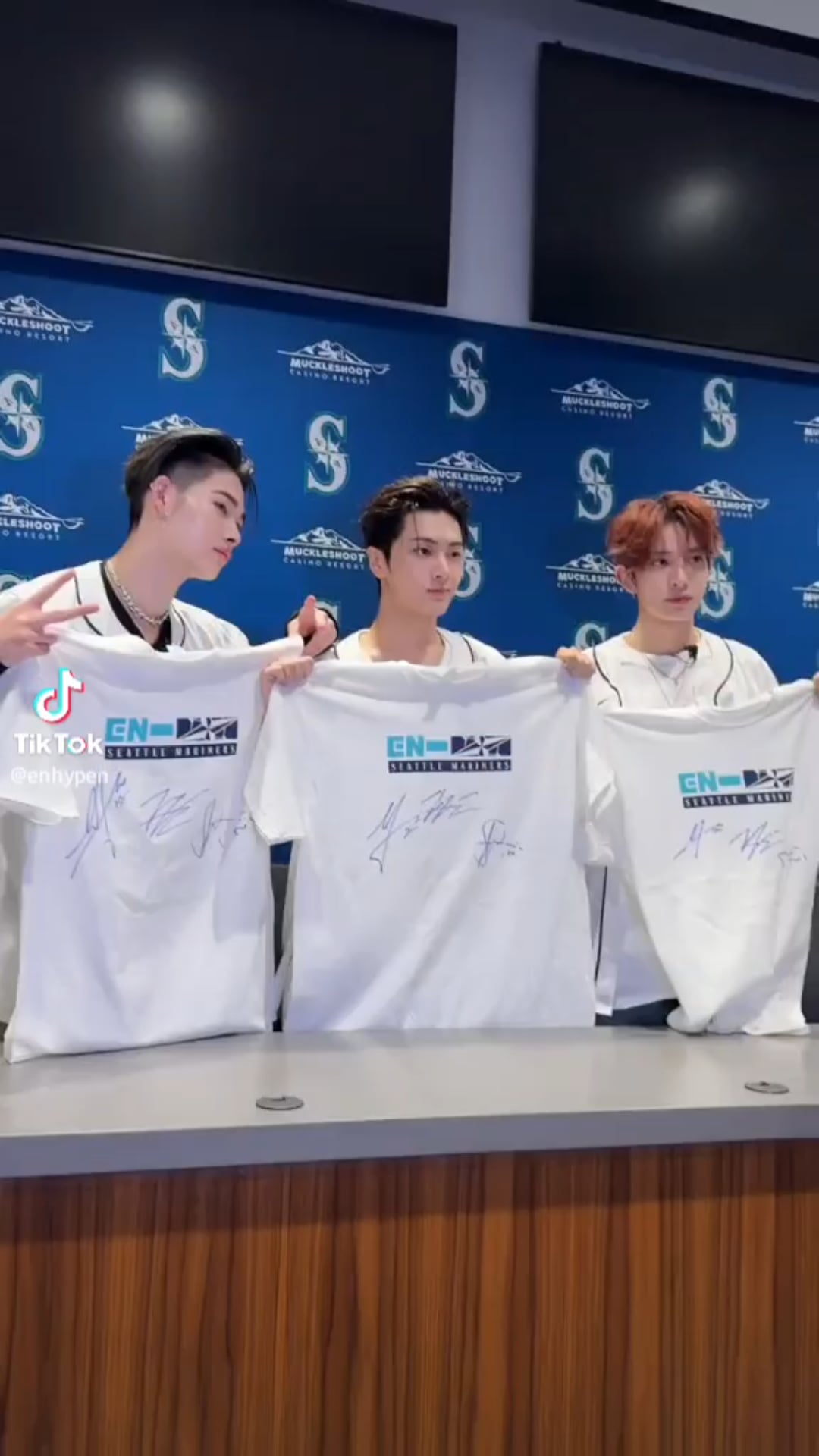 240501 Tiktok: Jay with Heeseung & Ni-ki