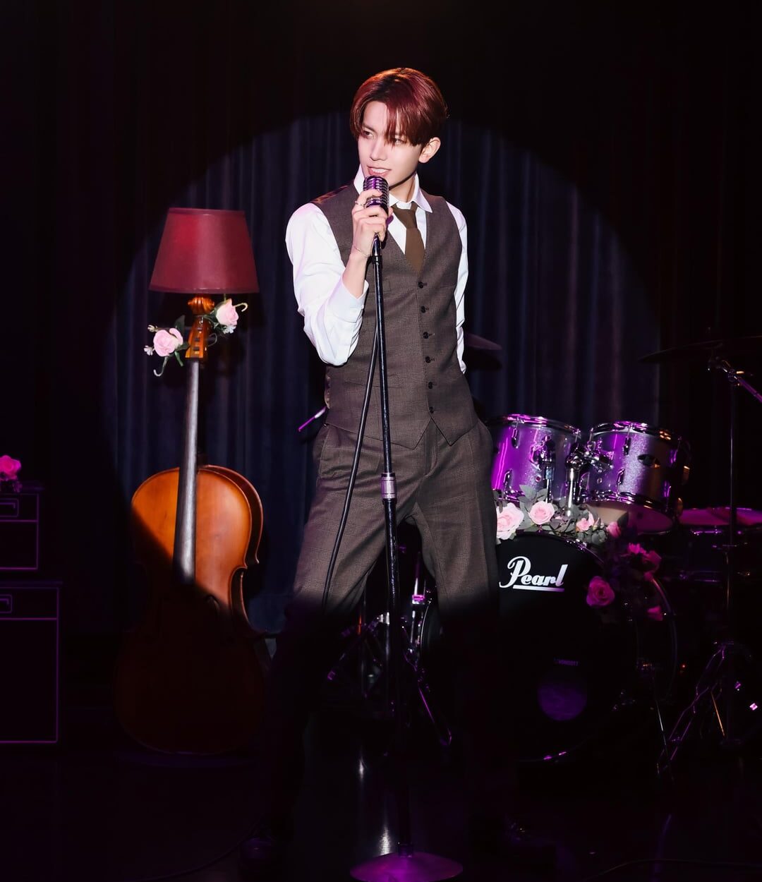 240528 Weverse: HEESEUNG Cover <this is what falling in love feels like> Special Photo📸