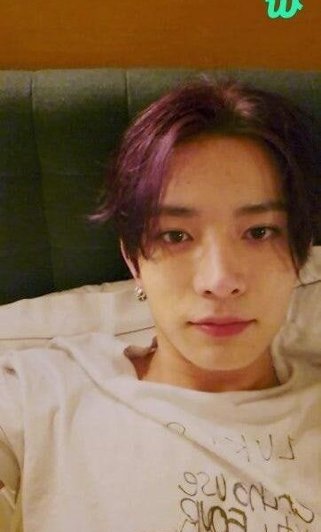 240618 [Weverse Live: Heeseung] Hangout at the accomodation