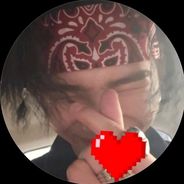 What is this pfp?😭