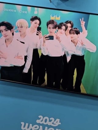 240616 Weverse: EN-BOARD