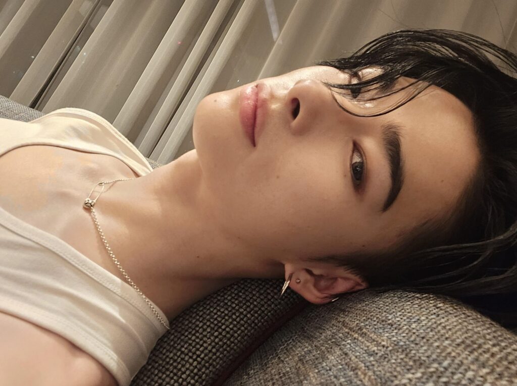 240609 Weverse: Ni-ki