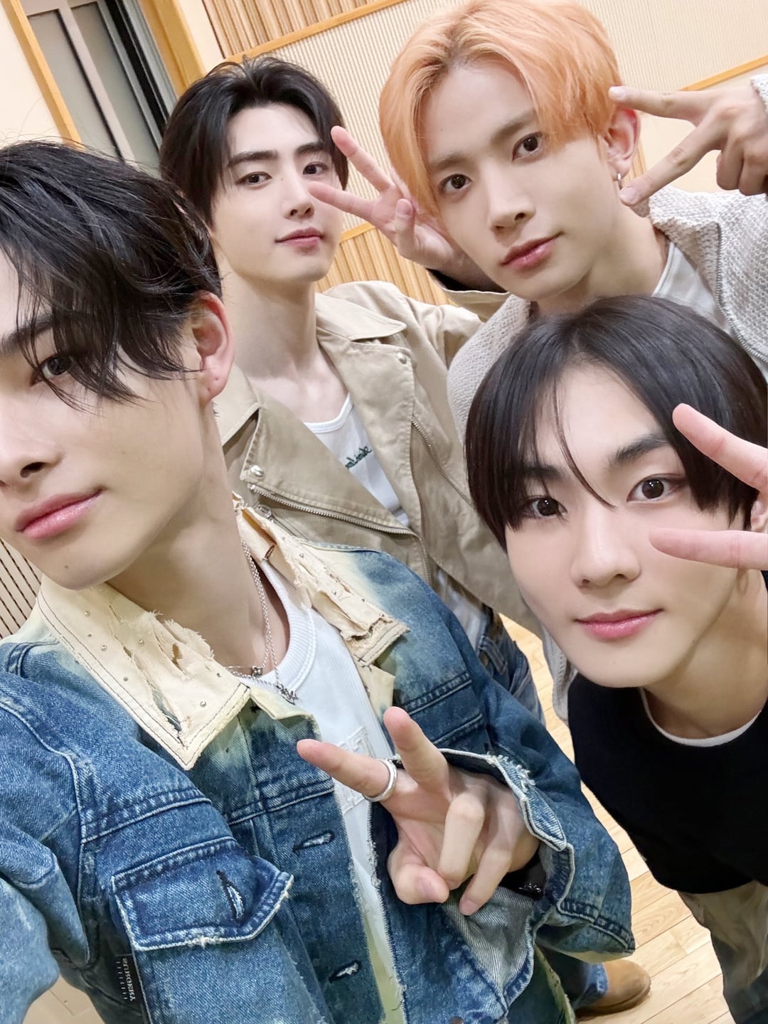240730 Twitter: ENHYPEN OFFICIAL- Jungwon, Heeseung, Sunghoon, Ni-ki @ Lee Eunji's Gayo Plaza