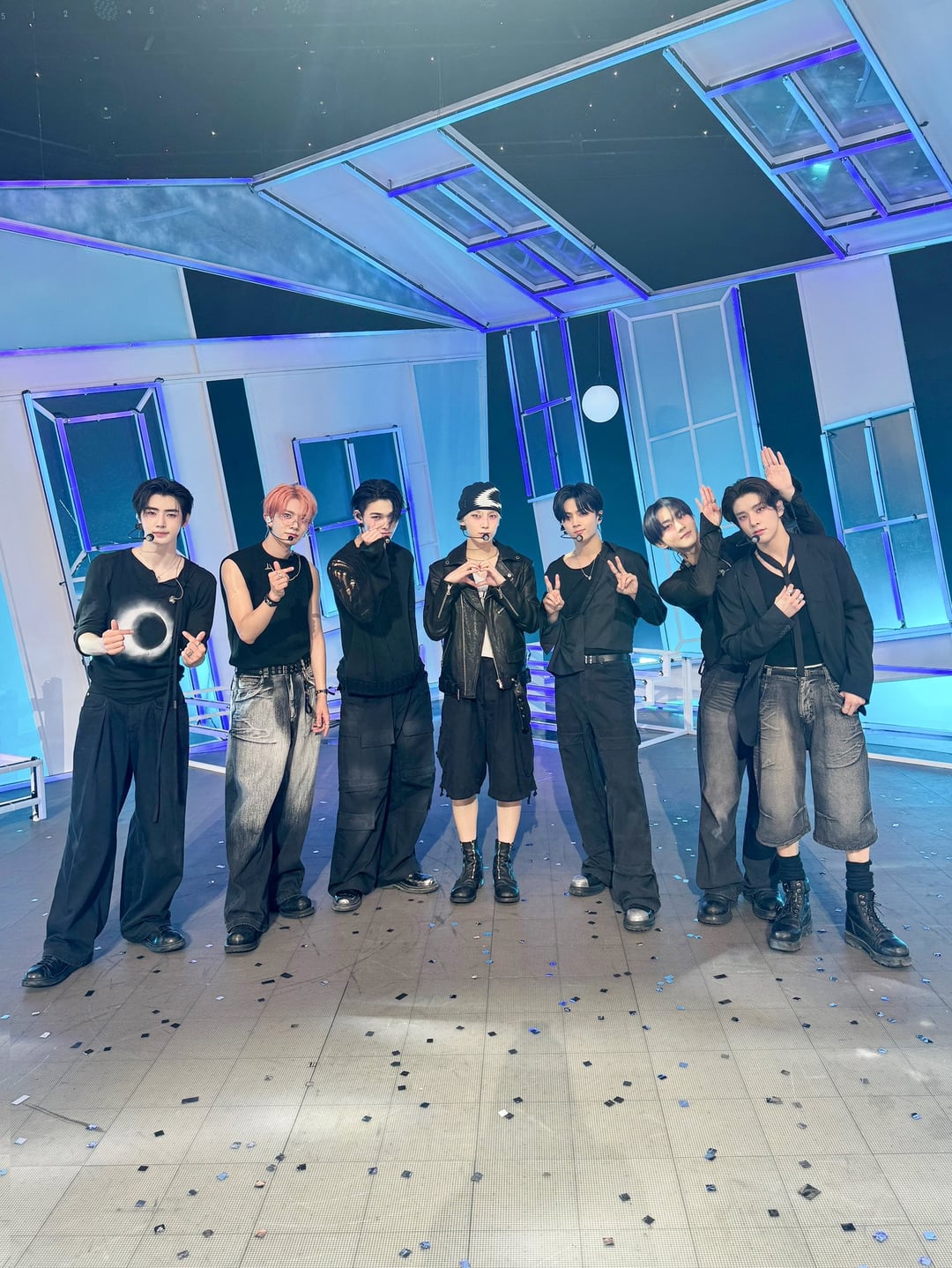 240714 Twitter: ENHYPEN OFFICIAL @ Inkigayo & MC Jungwon