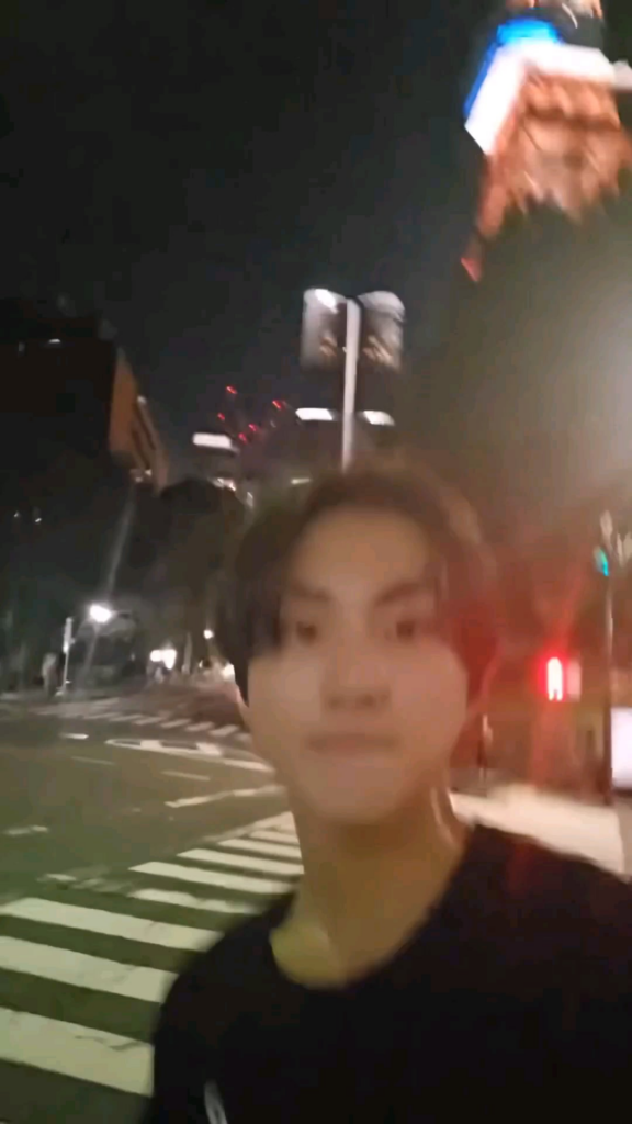 240812 Weverse: Jungwon (2)