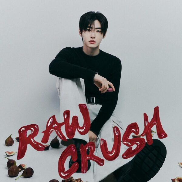 240908 hince with Sunghoon @ Raw Crush Collection
