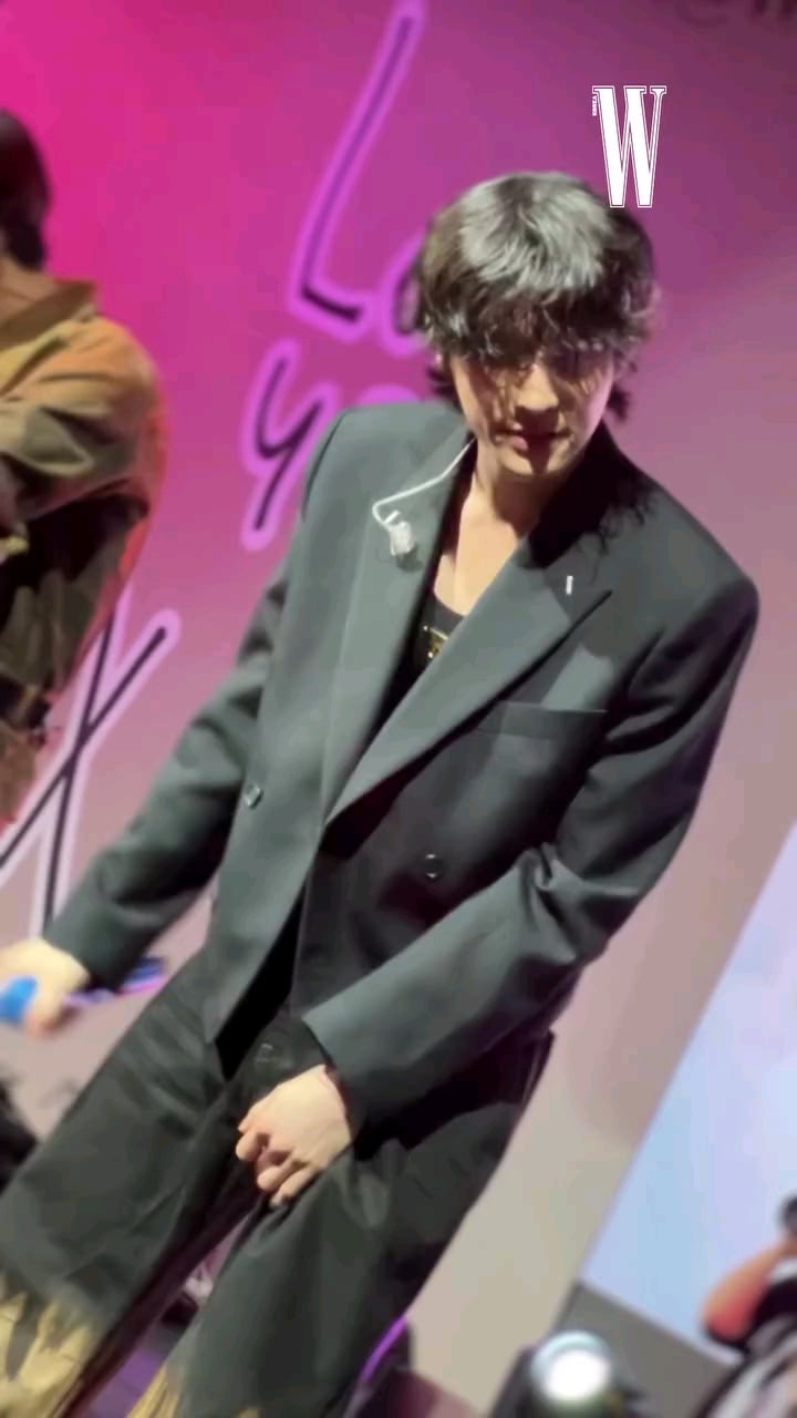 241015 W Korea Instagram: ENHYPEN @ Love Your W 2024 Event (2)