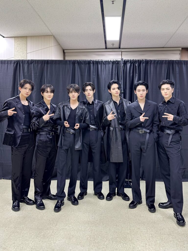 241005 Twitter: ENHYPEN OFFICIAL @ WALK THE LINE IN GOYANG Day 1