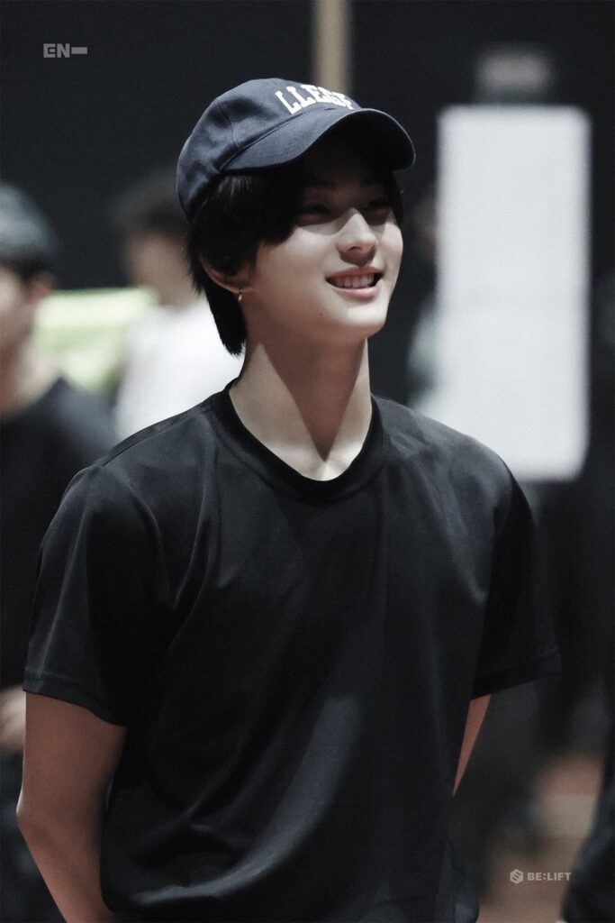 241003 Twitter: ENHYPEN OFFICIAL @ EN-view WALK THE LINE D-2