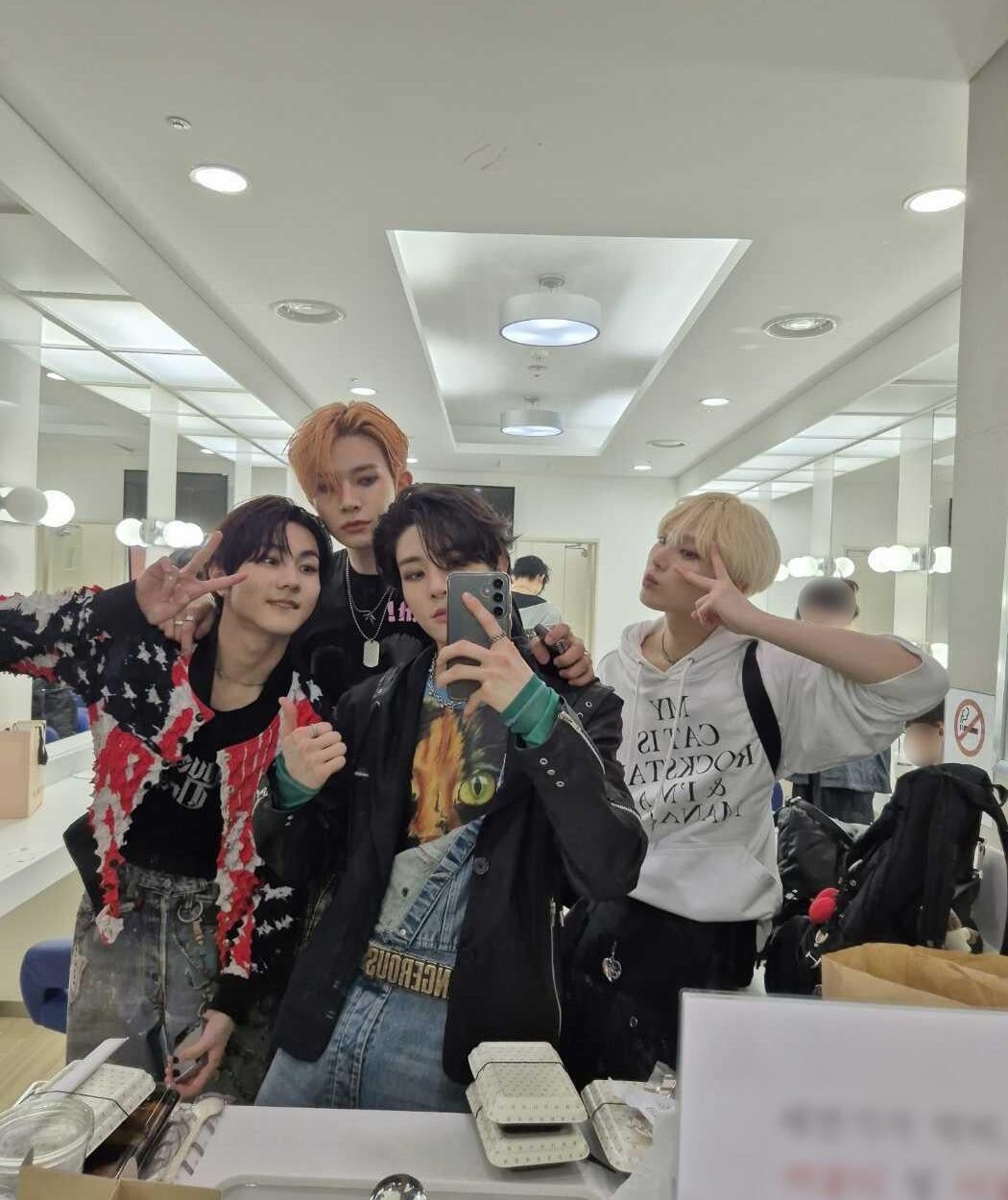 241015 Weverse: Jake with Heeseung, Jungwon, Sunoo