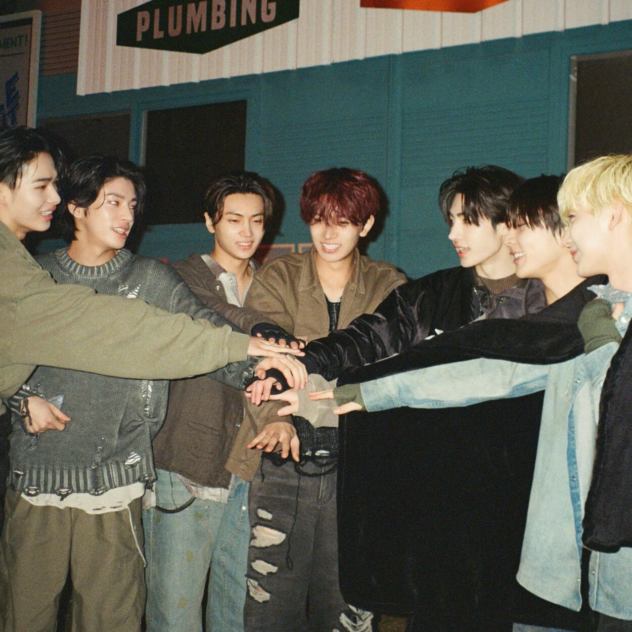 241012 ENHYPEN surpassed 4B streams on Spotify! π They are the fastest K-Pop boy group to reach this milestone