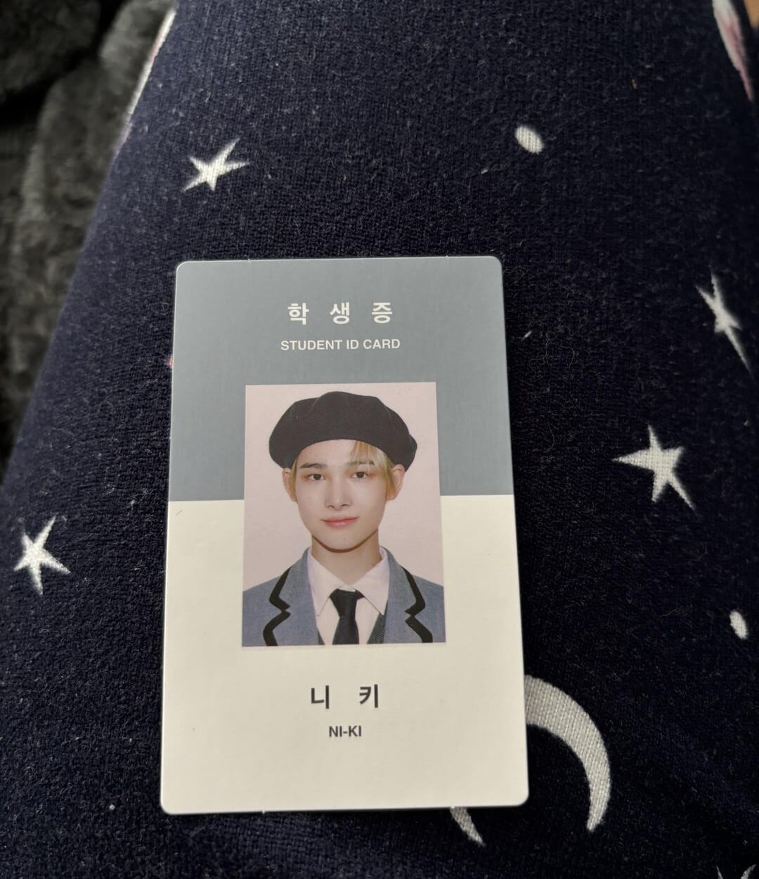 Is this photocard fake?