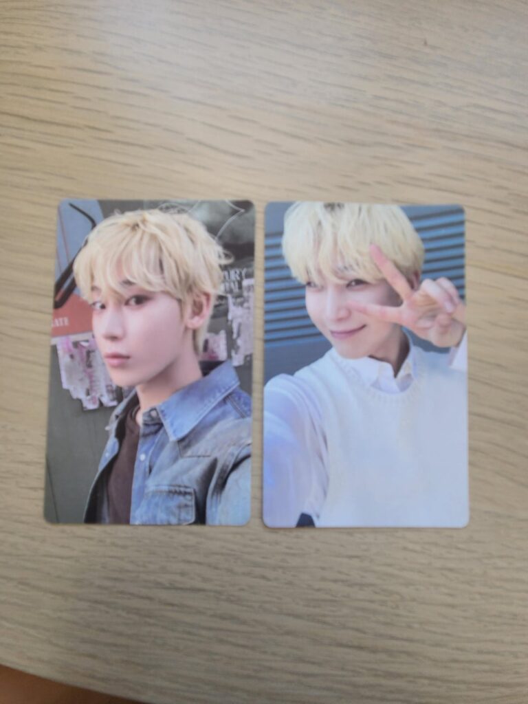 Are the romace untold weverse ver photocards matte?