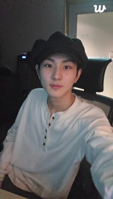 250606 [Weverse Live: Jungwon] hi