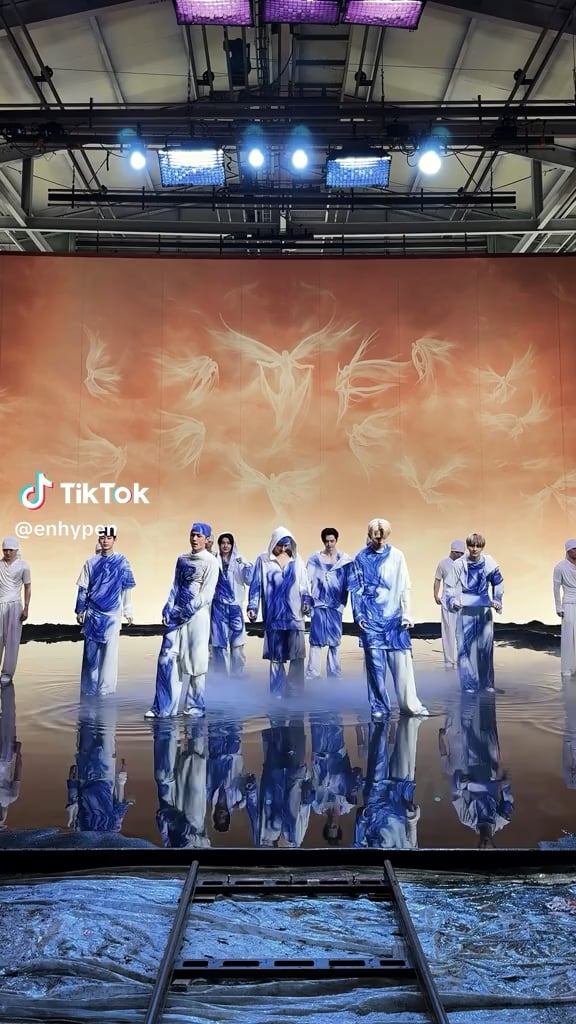 250607 Tiktok: Enhypen @ Bad Desire (With or Without You)