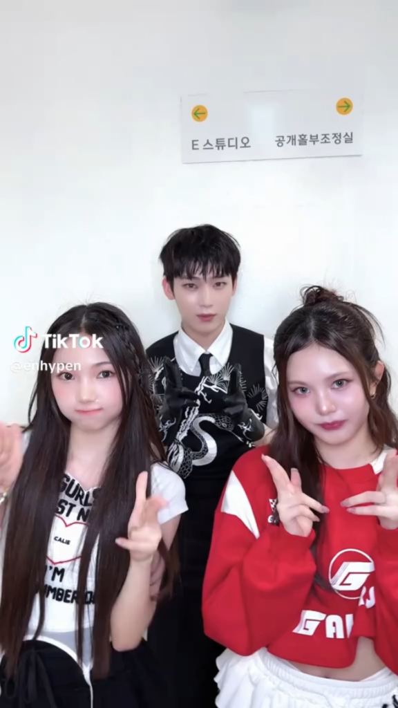 250616 Tiktok: Sunoo with KIIRAS LingLing & Roah @ Bad Desire