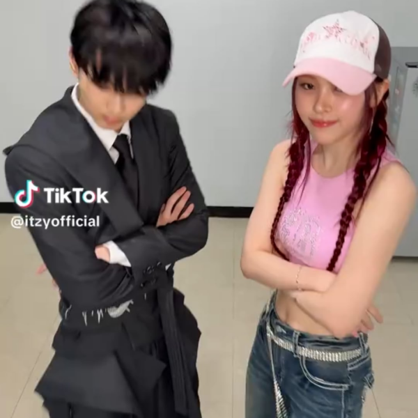 250615 ITZY Tiktok: Ryujin with Jungwon @ Girls will be girls