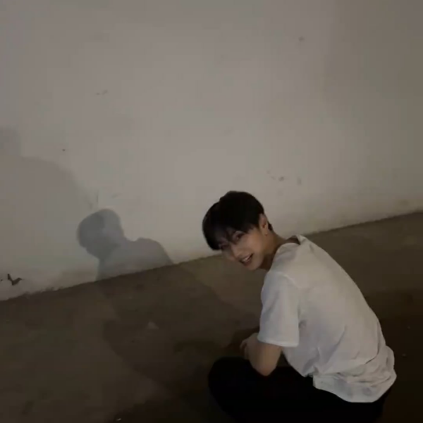 250515 Weverse: Jungwon 2/2