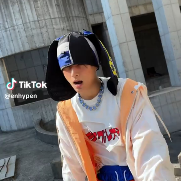 250629 Tiktok: Jay & Jungwon @ Outside