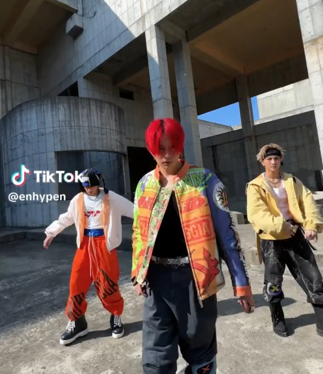 250628 Tiktok: Jay, Heeseung, Jungwon @ Outside