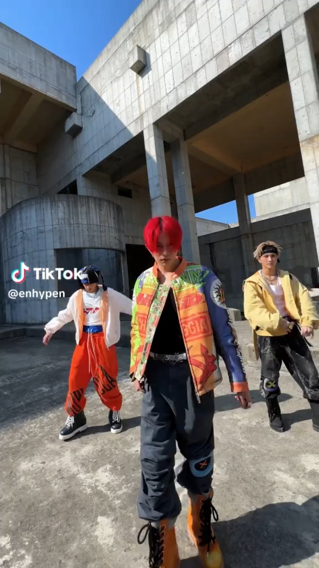 250628 Tiktok: Jay, Heeseung, Jungwon @ Outside