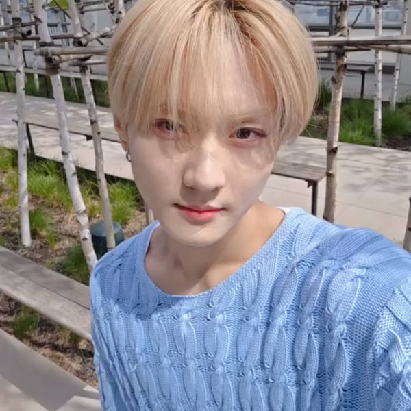 250427 Weverse: Jungwon