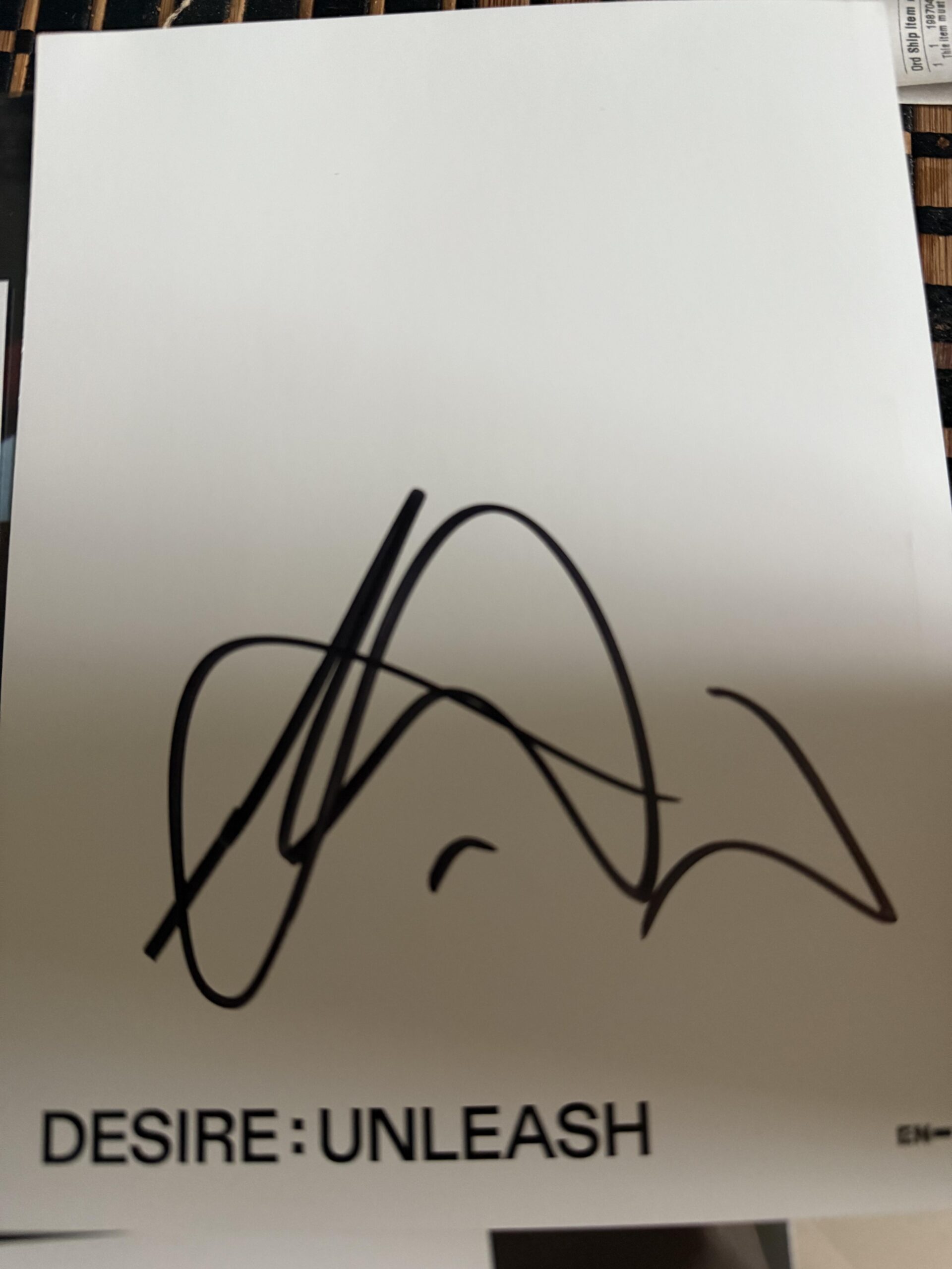 Which members signature is this?
