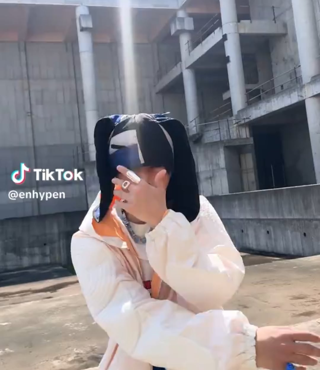 250628 Tiktok: Jay @ Outside