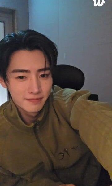 250523 [Weverse Live: Sunghoon] 🌧