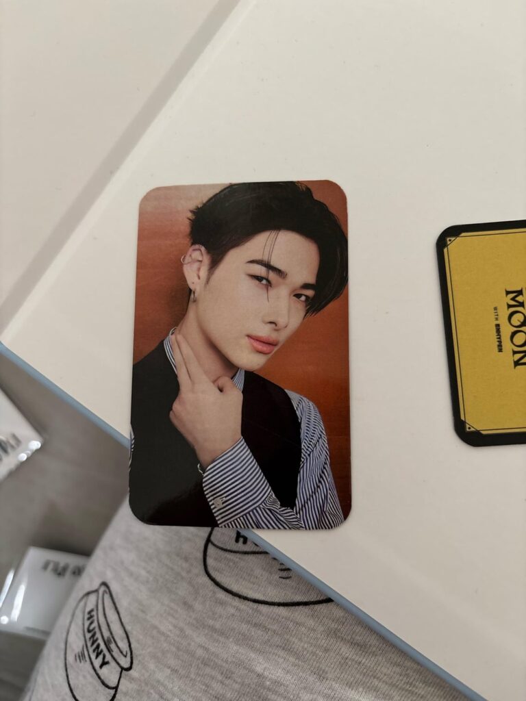Is this photocard real?