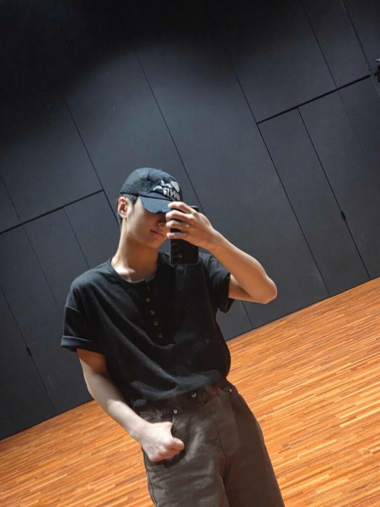250517 Weverse: Jay (2)
